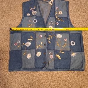 Vintage Floral Jean Vest. Size L